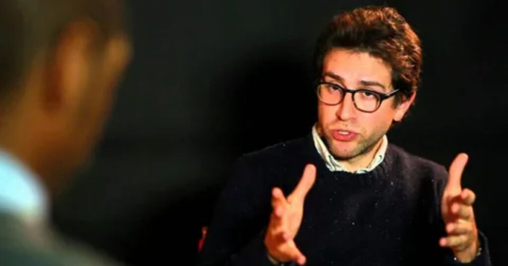 Biography: Early Life, Education, and Comedy Beginnings